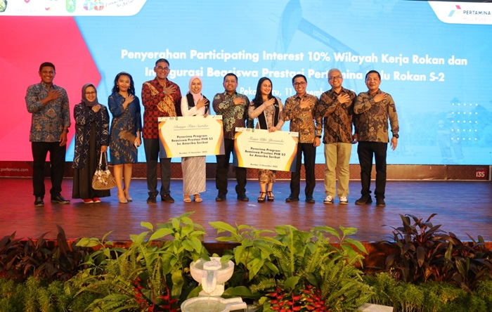 Dua Putri Riau Peraih Beasiswa Prestasi PHR S2 Siap Diberangkatkan ke Amerika